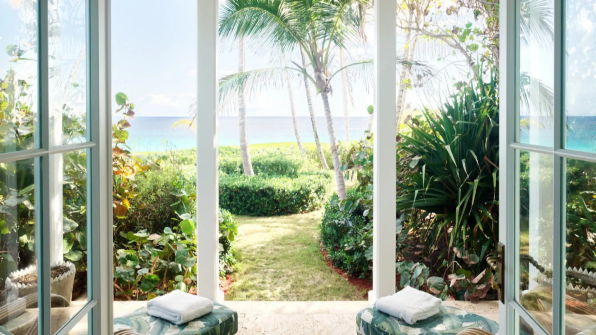 Luxury villa Rosalita in the Bahamas by Odyssea Yachting
